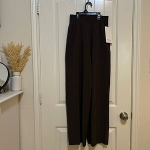 Lululemon Swift  Wide leg Mide Rise Pant